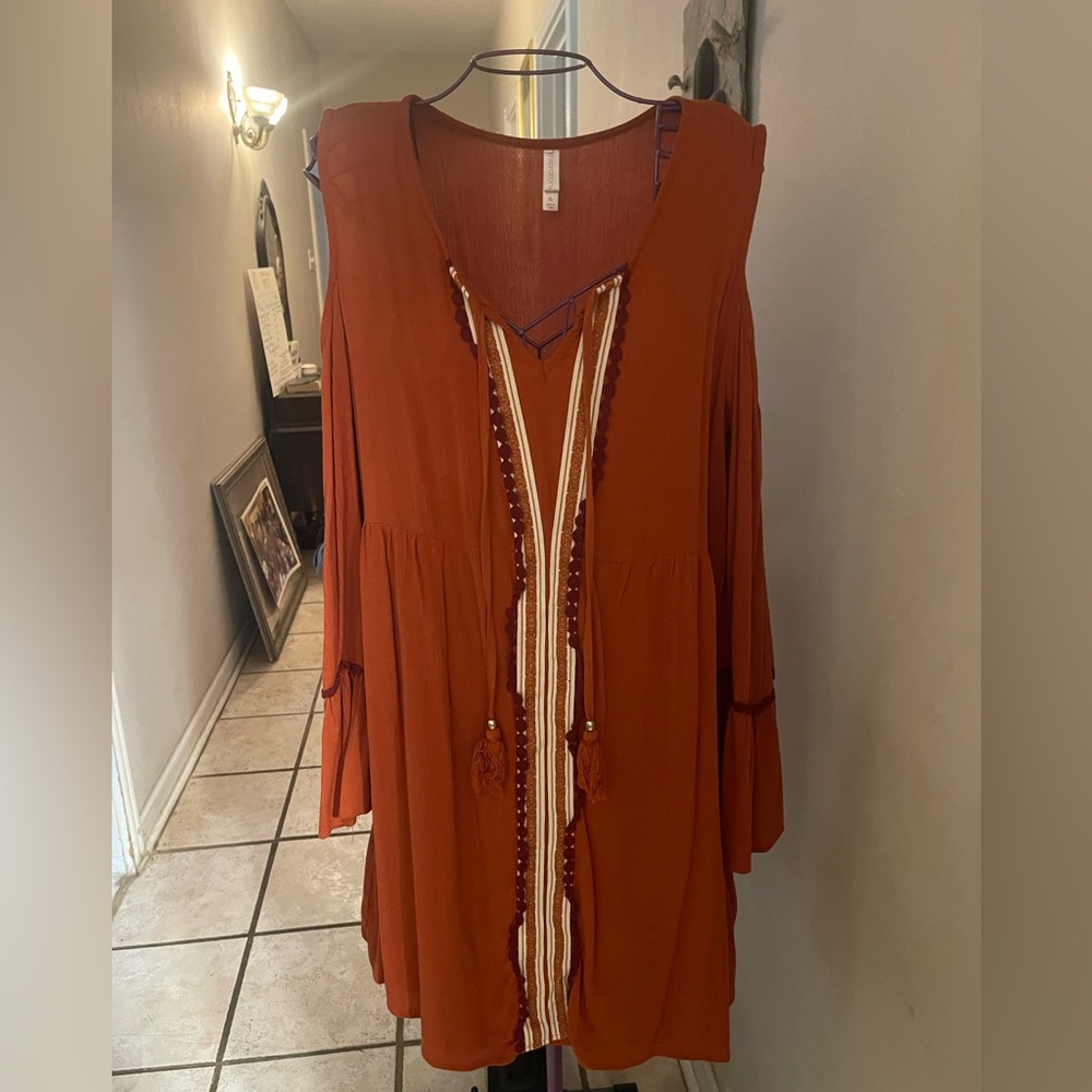 Knee length rust color Xhilaration XL dress, size 14/16. Cold shoulders.
